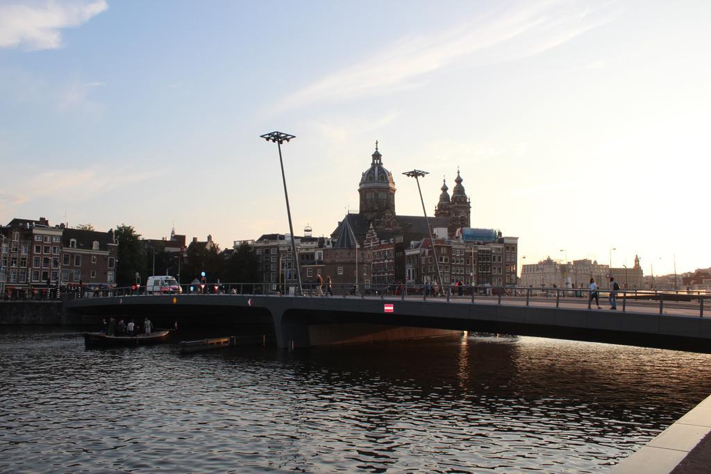 Hotel Restaurant Old Bridge Amsterdam Exteriör bild